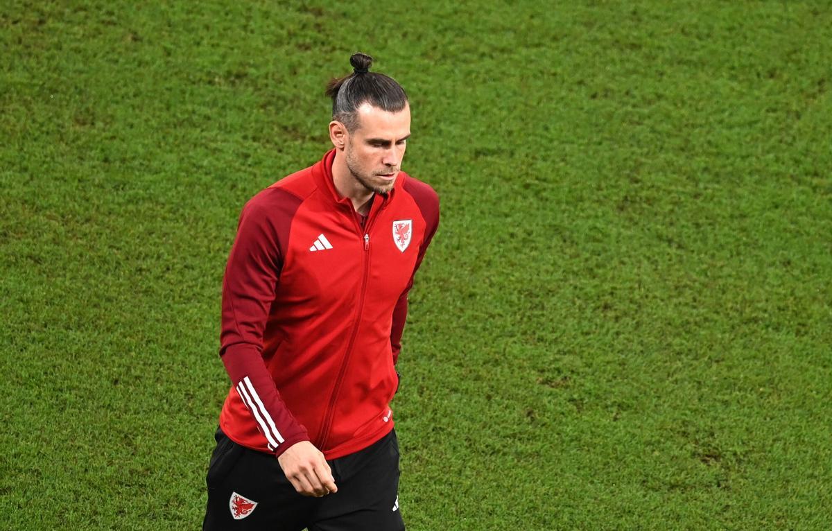 Fotografía de Georgi Licovski, en la que puede verse en una imagen de archivo del 29 de noviembre de 2022 al galés Gareth Bale. EFE