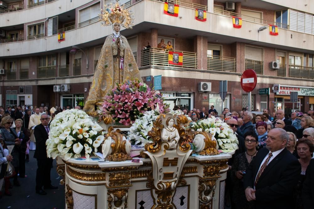 El Cristo Resucitado y de la Virgen de la Asunción inundan la ciudad de alegría y color