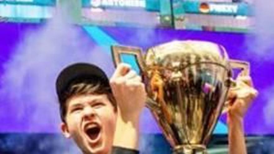 Un chico de 16 años gana tres millones de dólares en el torneo mundial de Fortnite