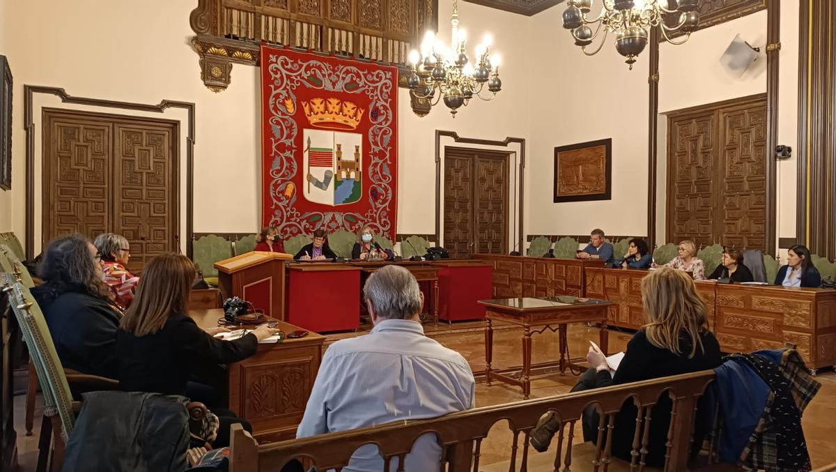 Consejo Municipal de la Mujer.