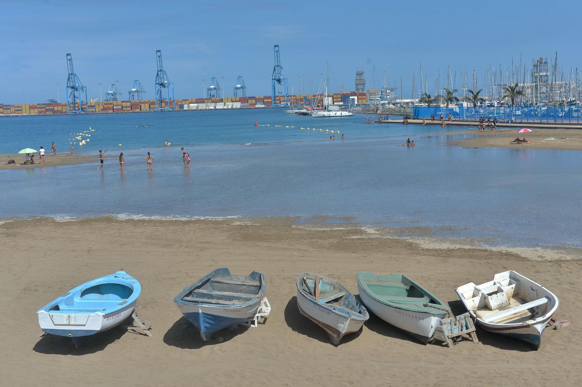 Charca en la Playa de las Alcaravaneras