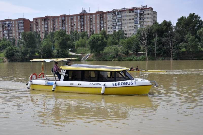 Fotogalería: Los barcos surcan de nuevo el Ebro