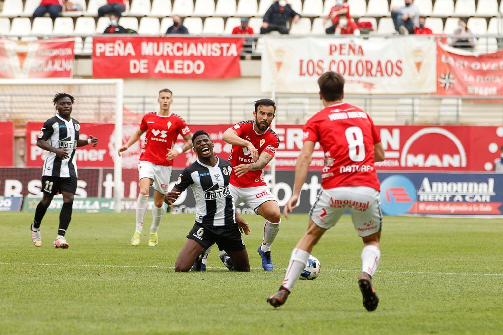 El Real Murcia no levanta cabeza (0-0)