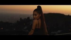 20191223 466914 arianagrandealbume 1 1