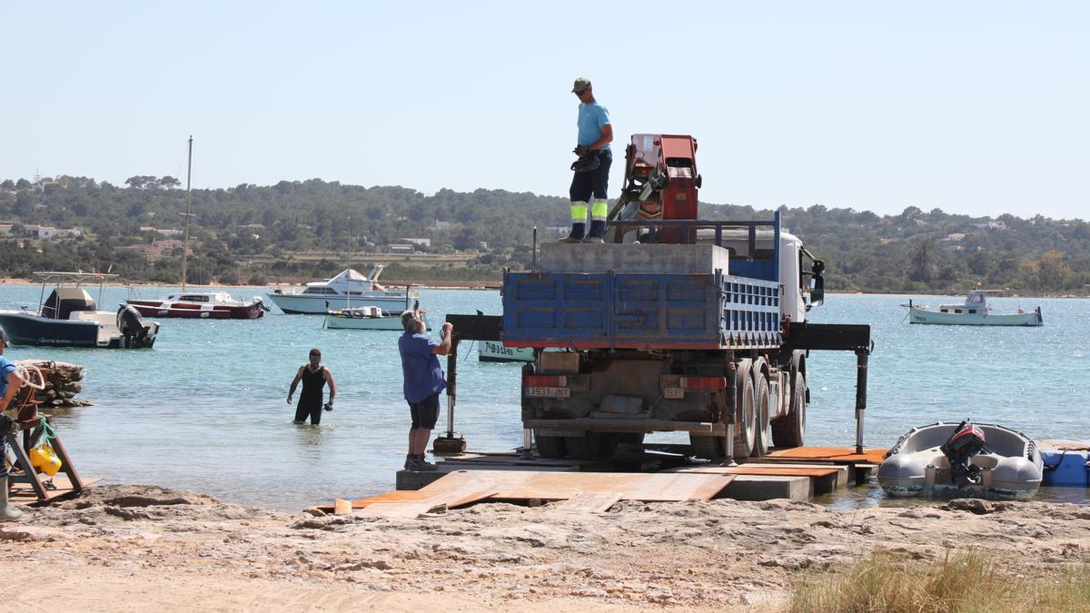 Imagen de archivo del inicio de las obras para regular el fondeo en s'Estany des Peix