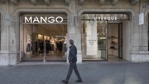 Tienda de Mango en el Passeig de Gràcia de Barcelona.