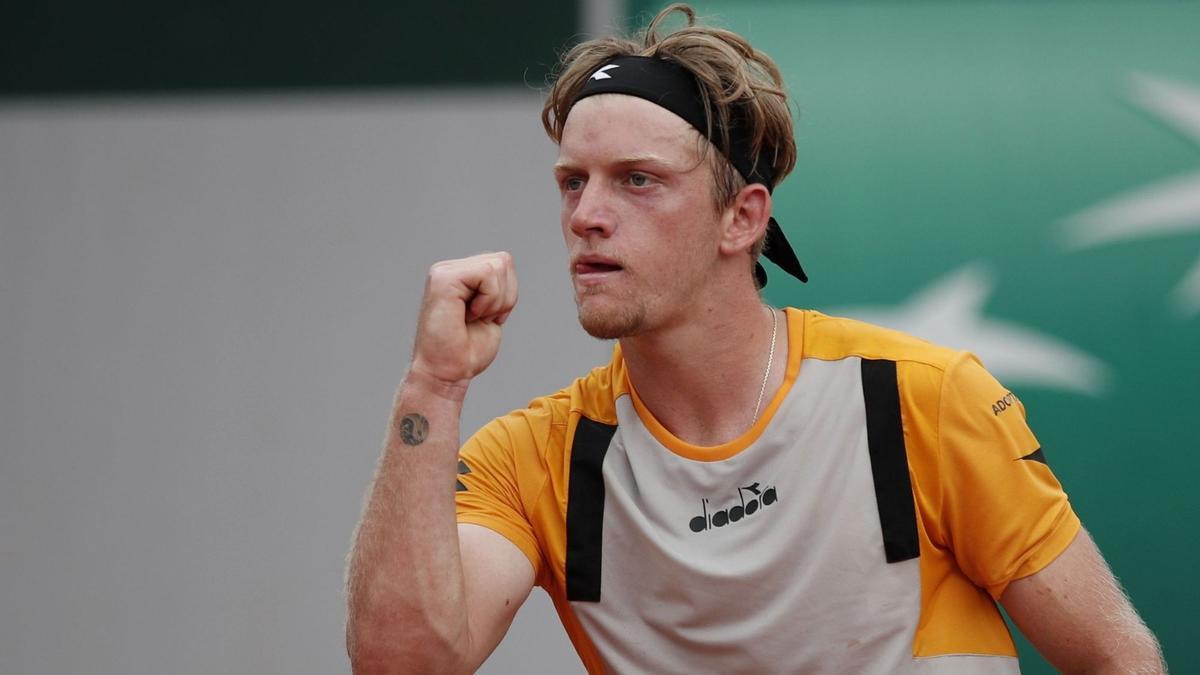 Davidovich es regala un triomf maratonià a Roland Garros