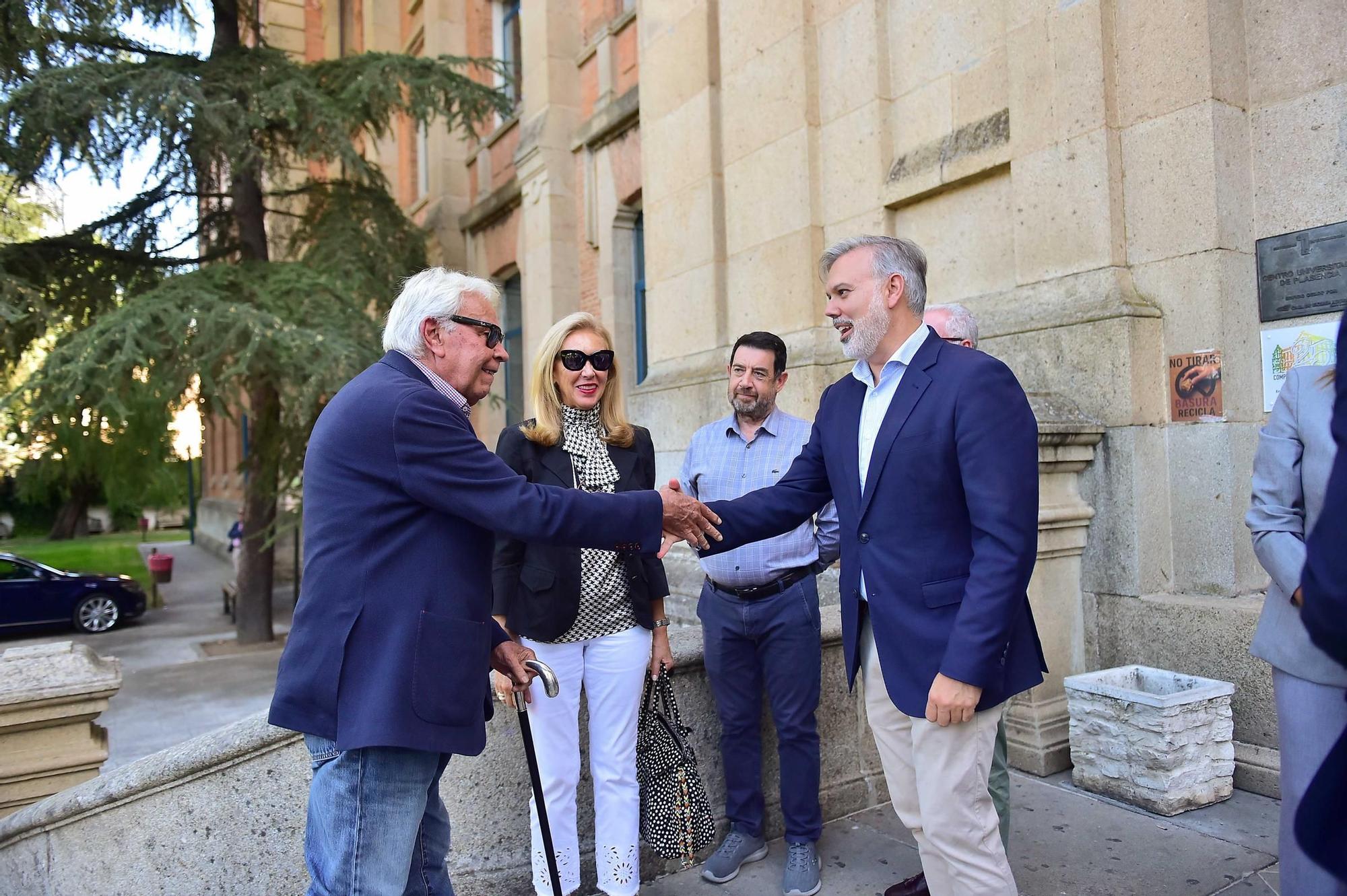 FOTOGALERÍA |  Congreso sobre grandes incendios forestales en el centro universitario de Plasencia