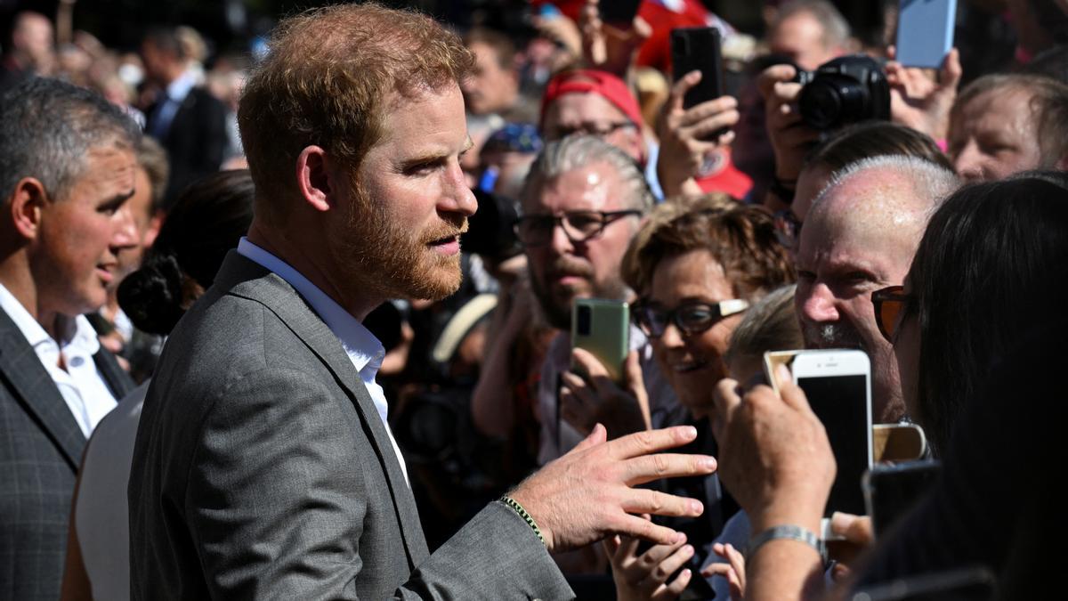 Enrique renunció al tratamiento de alteza real y dejó de recibir la paga de la corona al casarse con Meghan Markle.