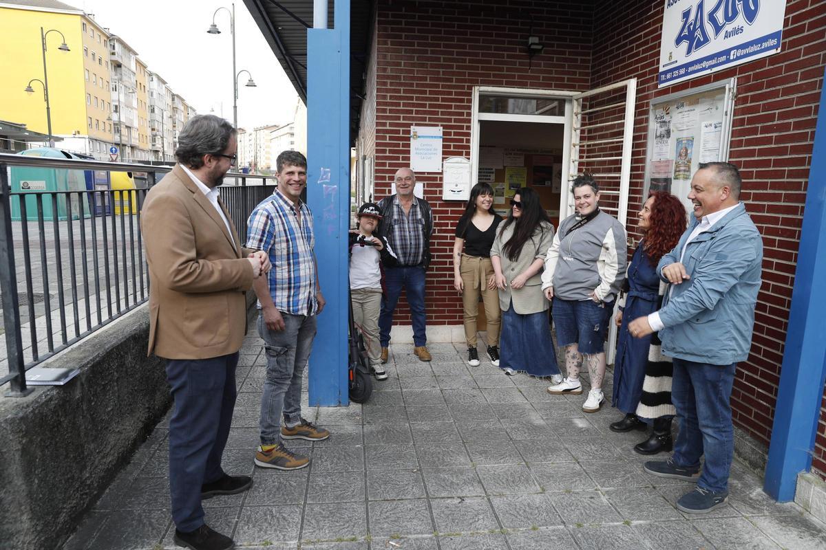 Un momento de la visita de los concejales a la Luz