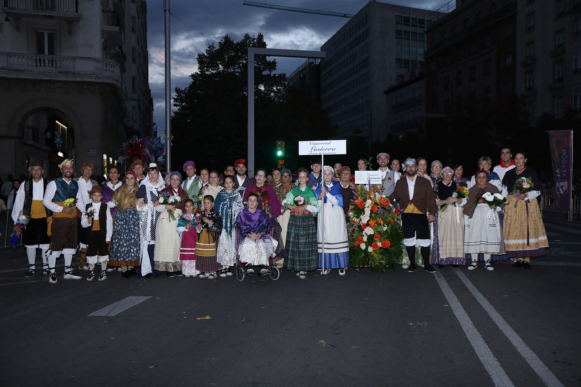 COMERCIAL LASIERRA.JPG