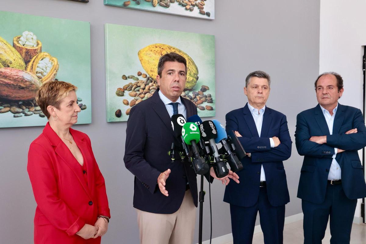 Visita de Mazón al Parque Empresarial L'Espartal III en Xixona