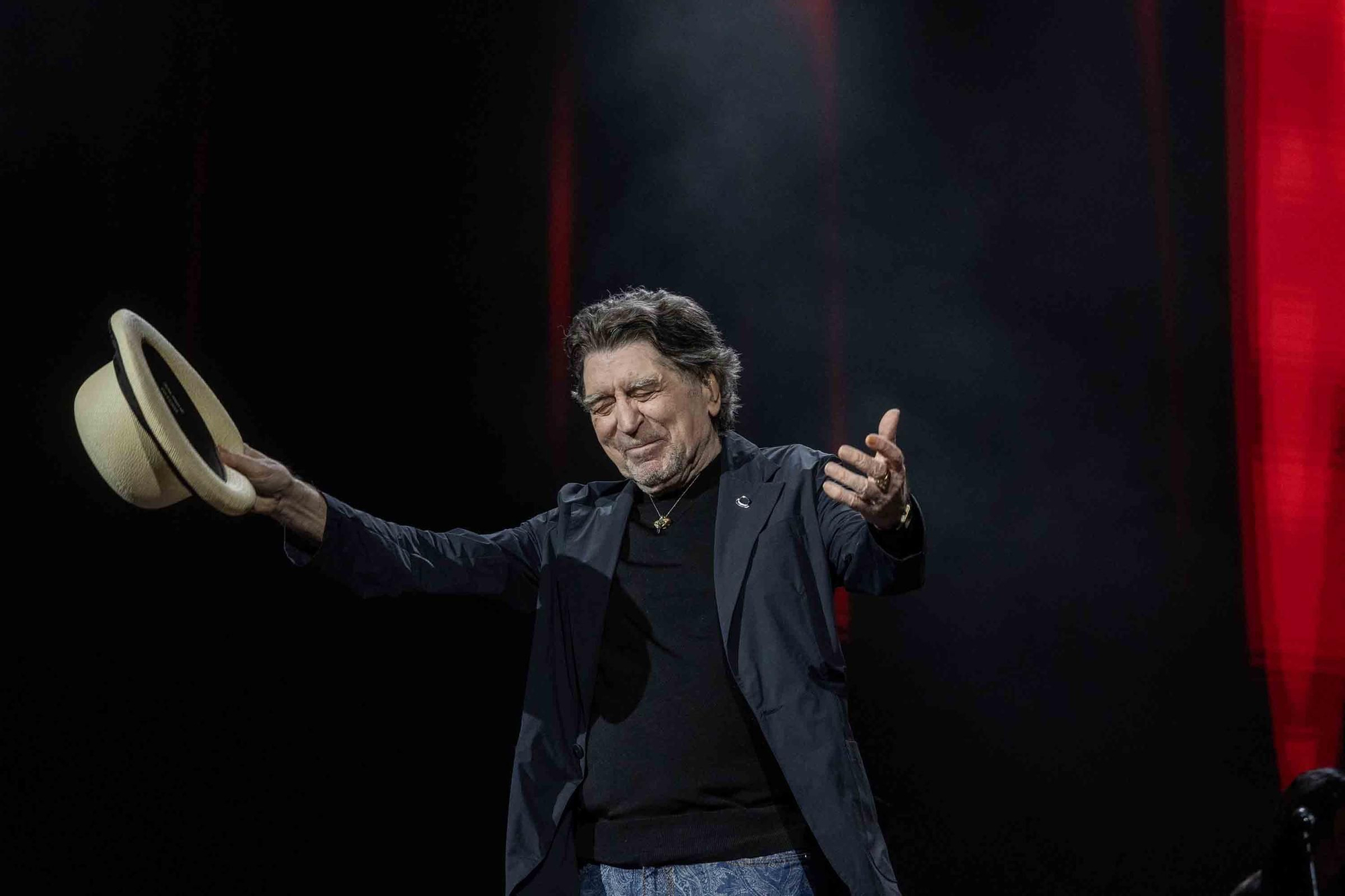 Las fotos del penúltimo concierto de Joaquín Sabina en Alicante