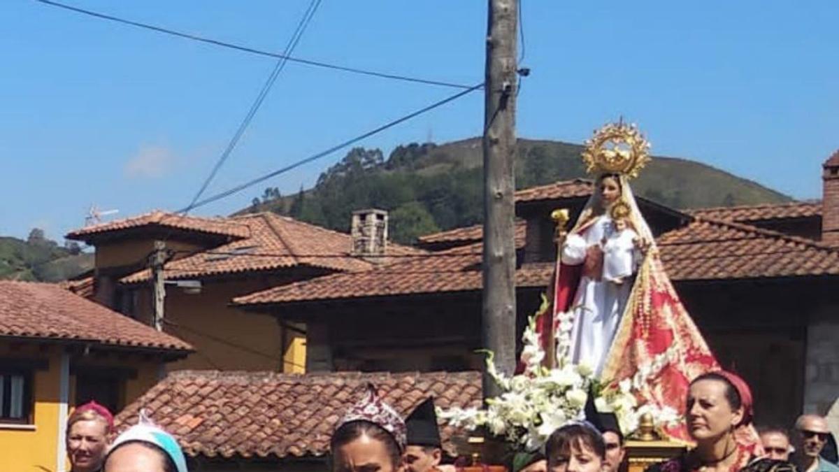 La procesión de ayer en Benia. | M. V.