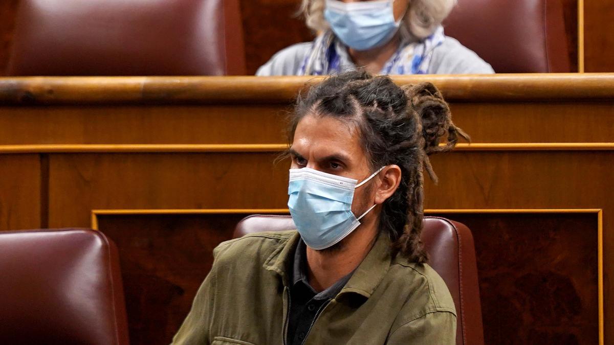 Alberto Rodríguez, en su escaño del Congreso de los Diputados.