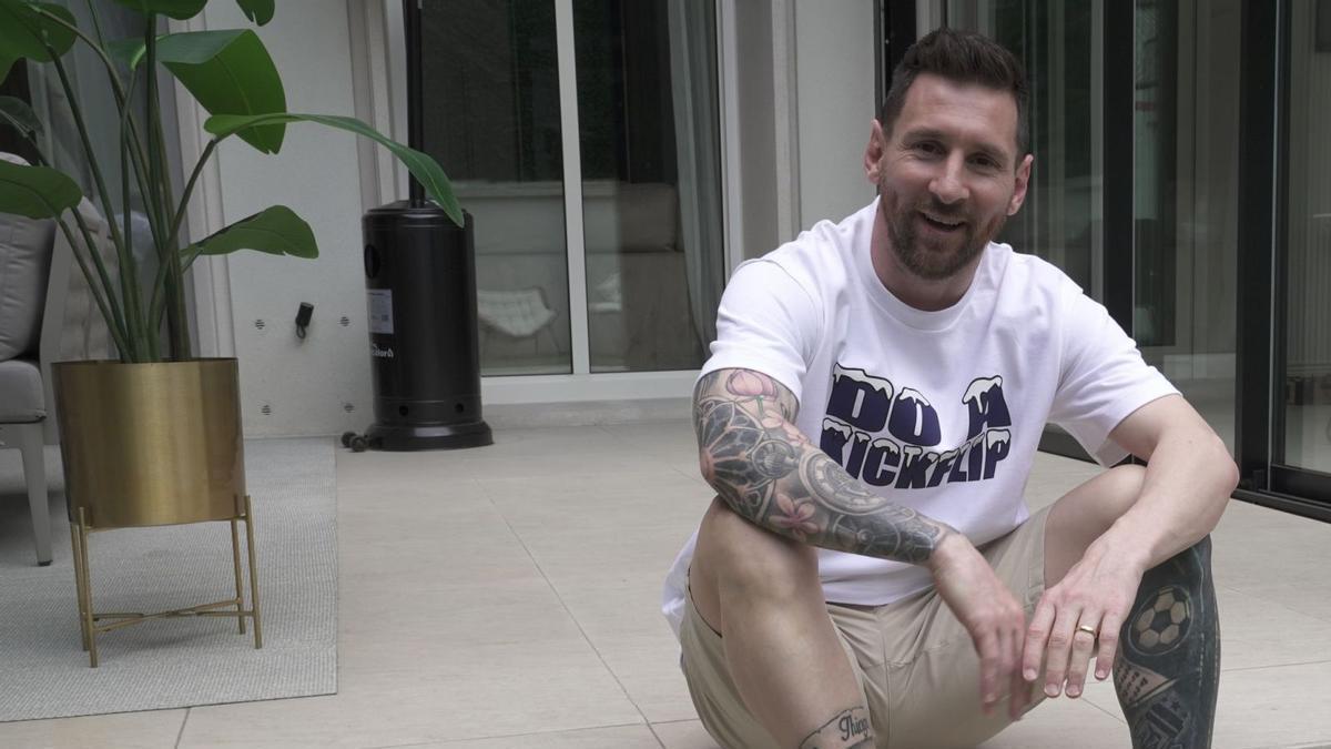 Leo Messi, en su casade París.   | // ORIOL BATLLE