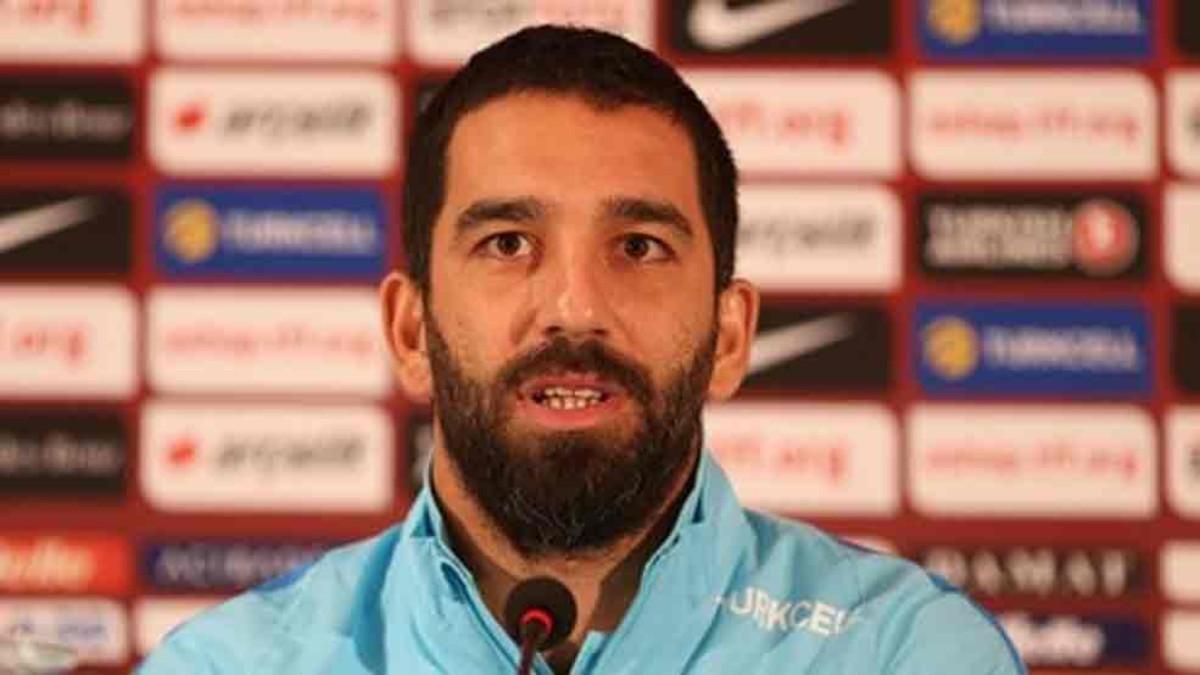 Arda Turan, en rueda de prensa