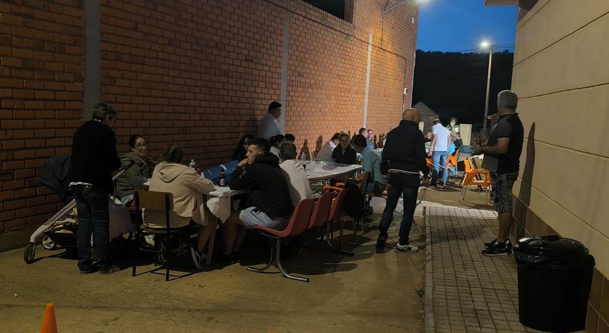 Así de bien lo pasan en Cunquilla de Vidriales, en su fiesta anual Así de bien lo pasan en Cunquilla de Vidriales, en su fiesta anual