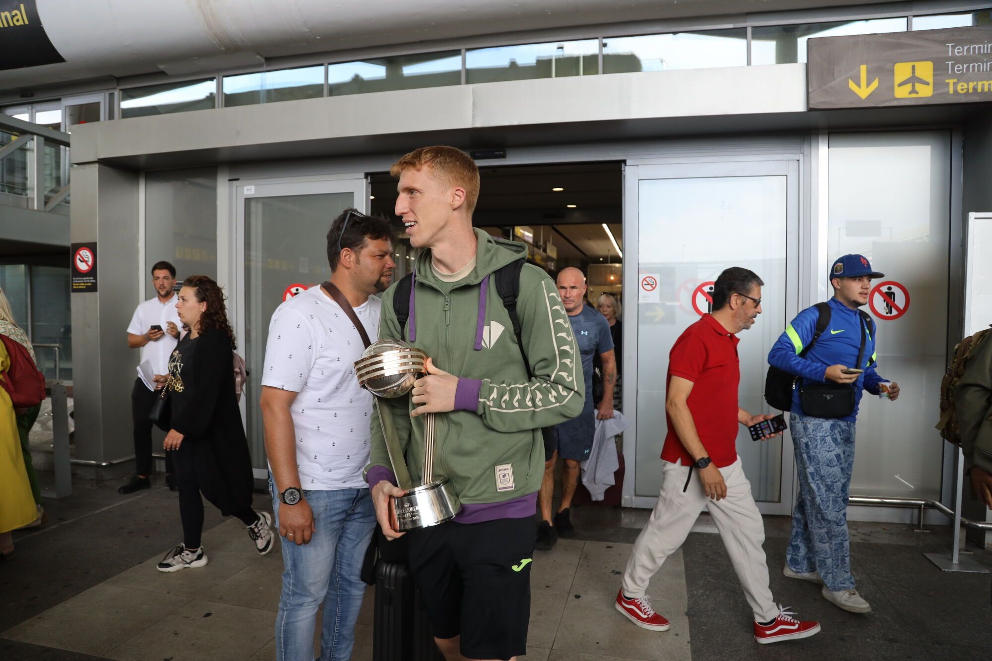 El Unicaja ya está en Málaga tras conquistar su segunda Intercontinental