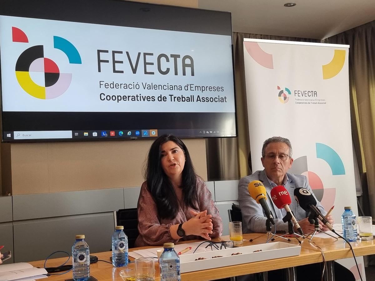 Un momento de la rueda de prensa de Fevecta.