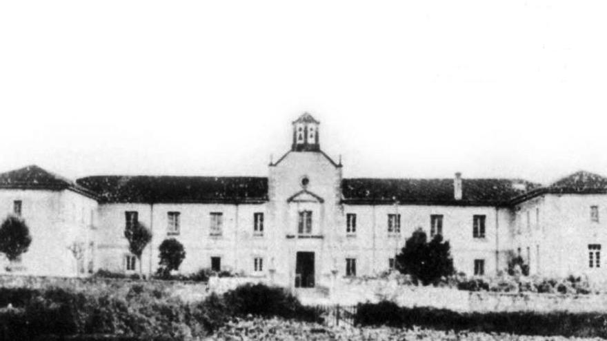 El primer asilo de la Pola y la Casa Consistorial, la huella de Javier Aguirre, el arquitecto monumental de Siero