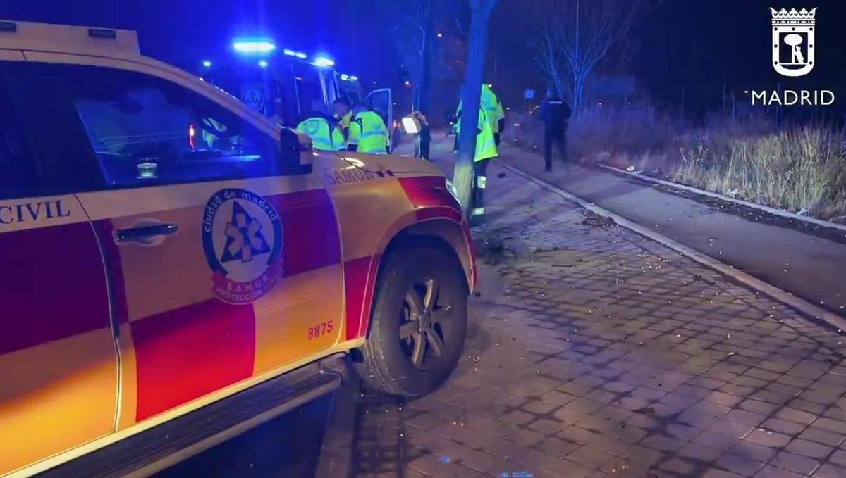 Sanitarios del Samur en el lugar de los hechos.