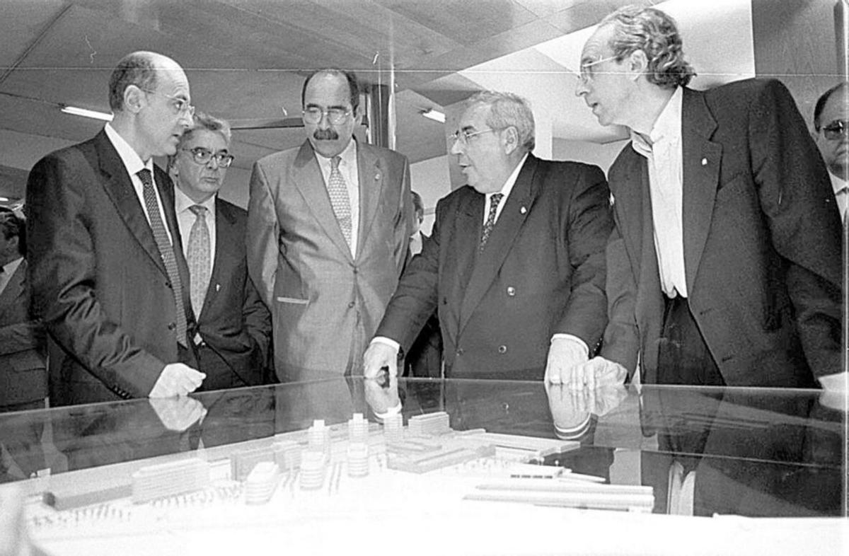 Naval Azul y Poniente: dos formas de entender el litoral de Gijón