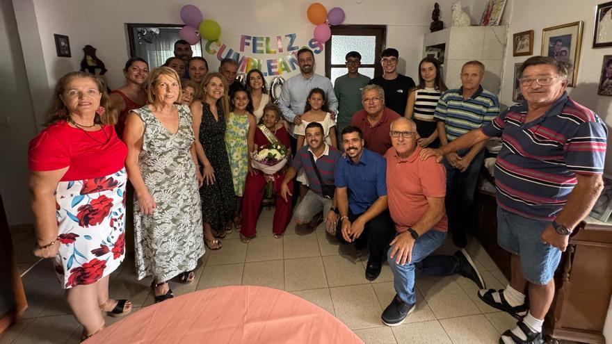 Telde homenajea a Mariquita Jiménez en su 100 cumpleaños: un siglo de vida rodeada de familia y cariño
