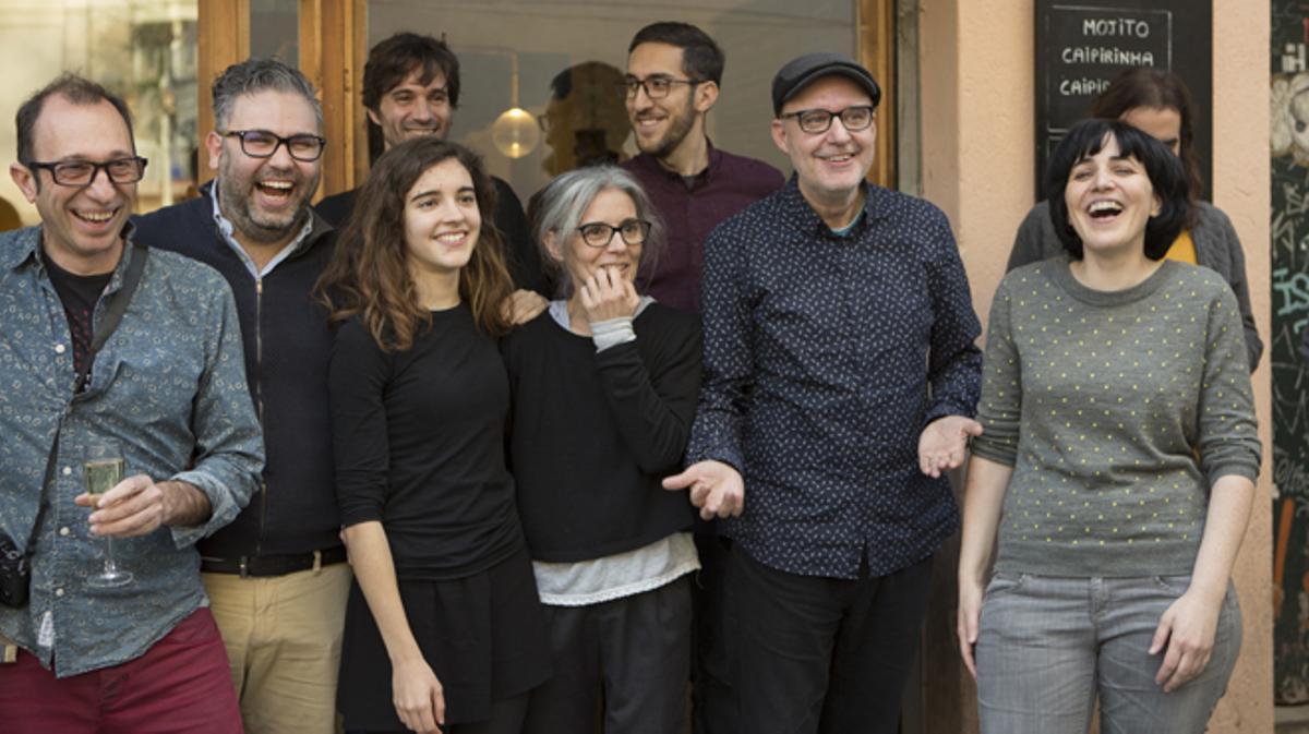 Juanjo Giménez celebrando con su equipo su nominación a los Oscars por ’Timecode’..