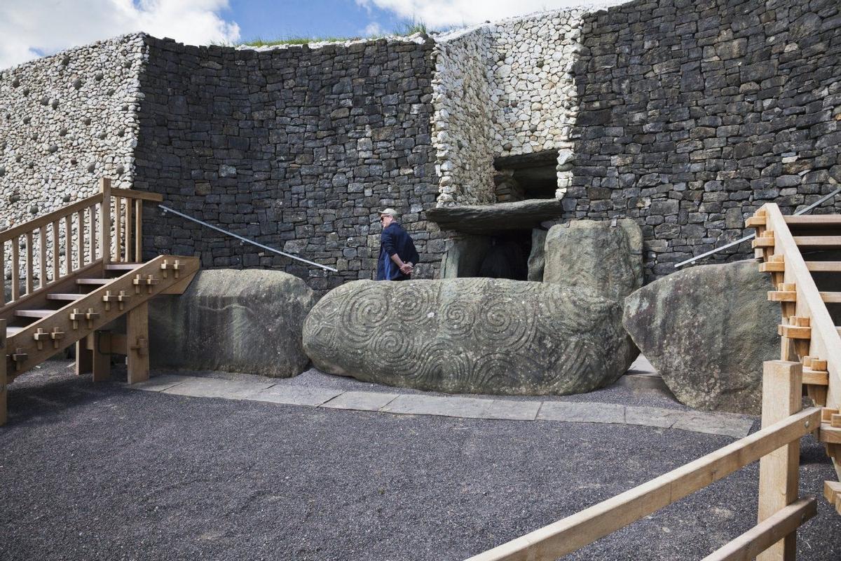 Newgrange, Irlanda