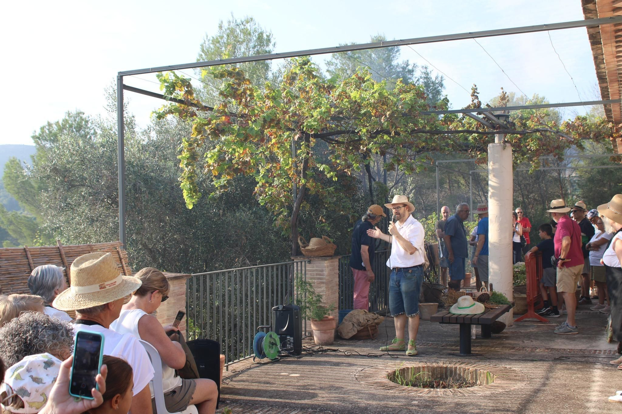 Ròtova reviu l’escaldà del raïm: Una jornada de festa i tradició