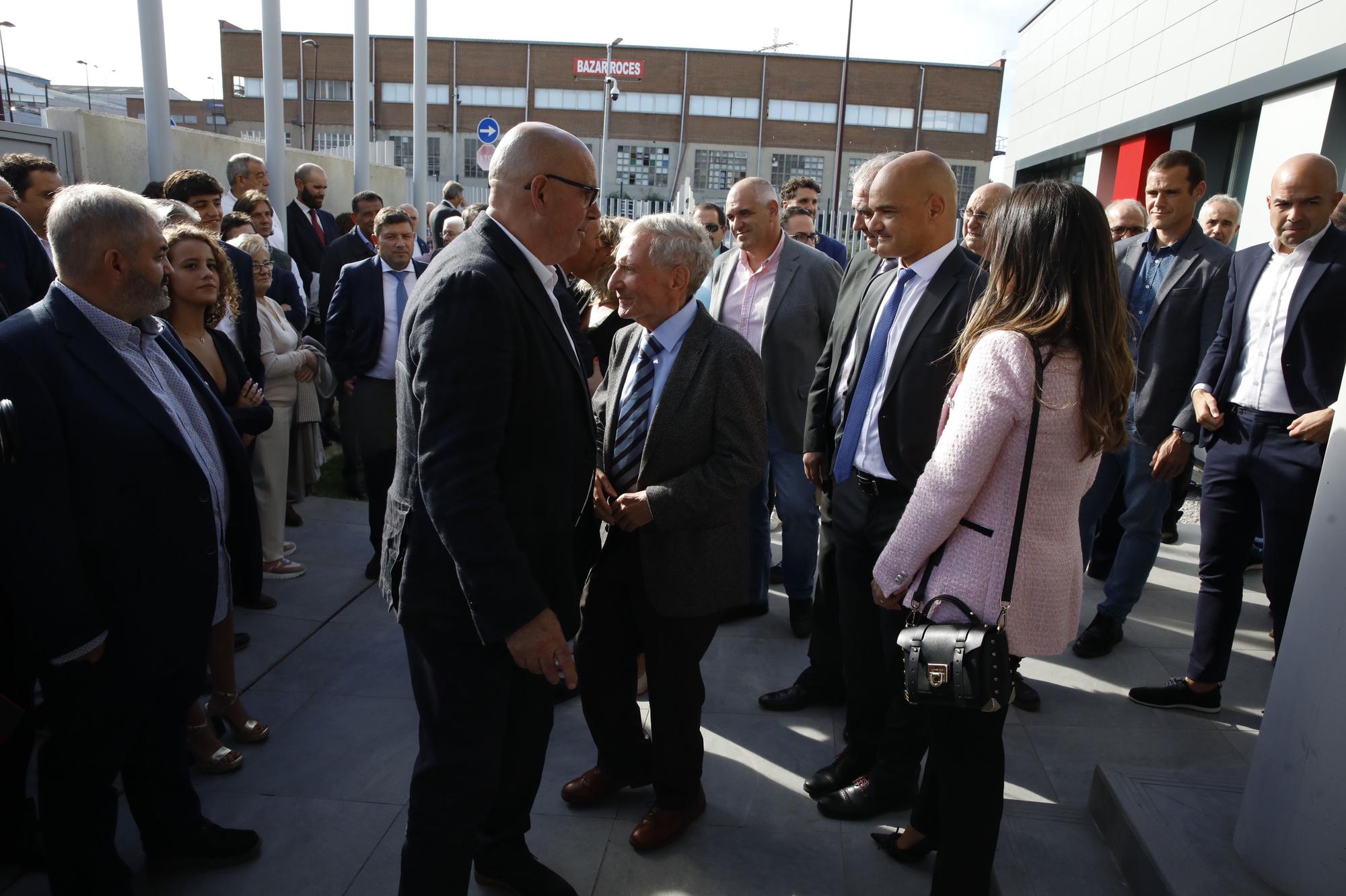 Homenaje a Maxi Martínez en la sede de la Federación Asturiana de Fútbol con la presencia de Luis Rubiales