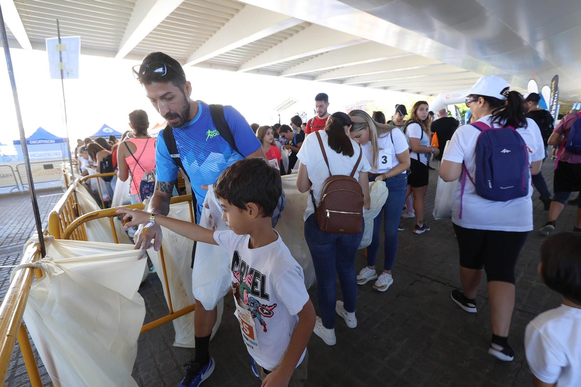 Nationale-Nederlanden Plogging Tour en Valencia que inaugura la Semana Europea del Deporte