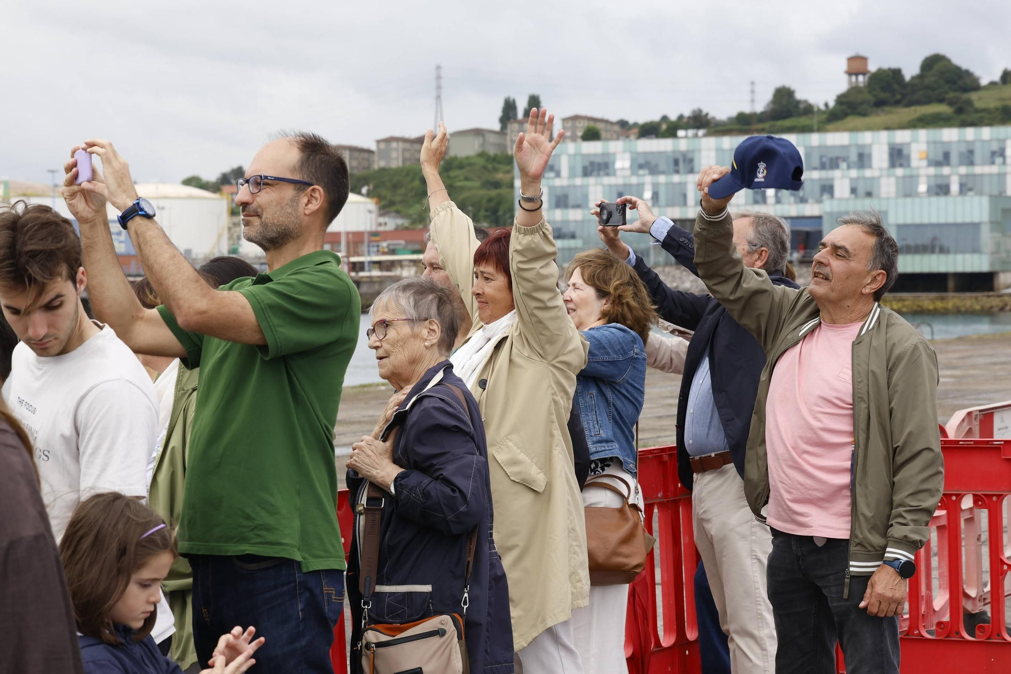 En IMÁGENES: Así fue la despedida de Leonor y "Elcano" del Musel