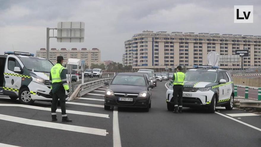 Controles en la ciudad para evitar los desplazamientos en el fin de semana