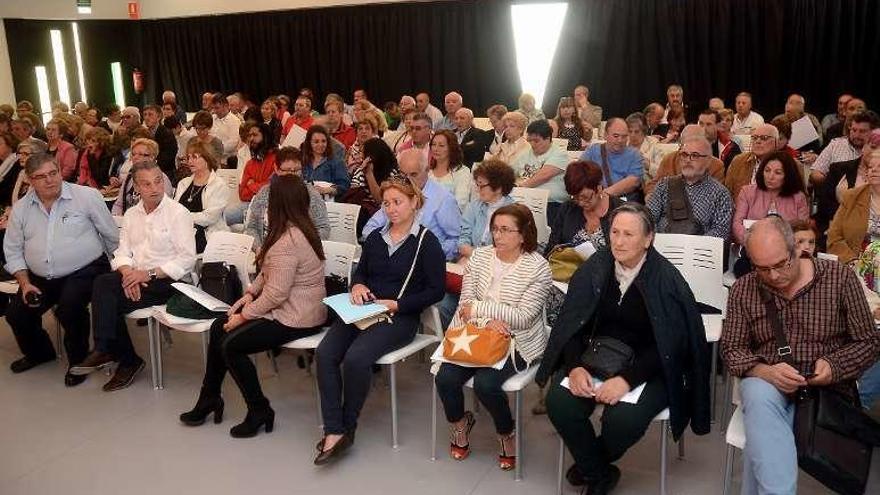 Congreso de Cogave celebrado ayer en Salcedo. // Rafa Vázquez