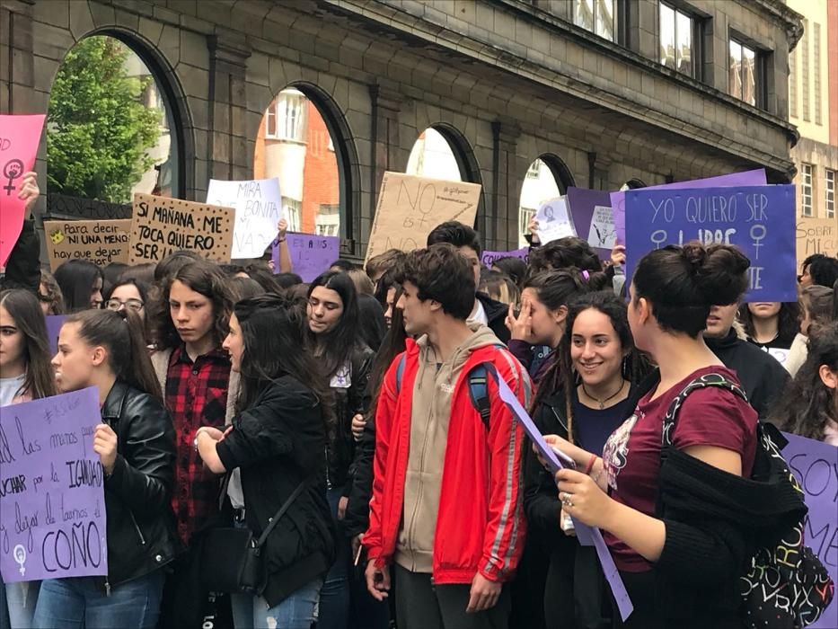 Estudiantes asturianos se manifiestan contra la sentencia de "La Manada"