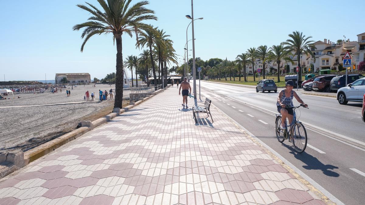 Entorno del paseo de Santiago Bemabéu de Santa Pola, próximo a la calle donde se retirarán tuberías con amianto