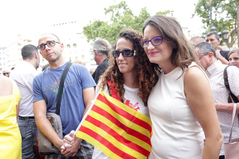 Concentración en València contra los atentados de Barcelona