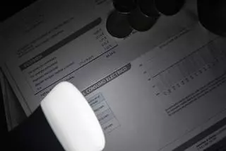 El precio de la luz sube este martes un 1%, hasta los 152,15 euros/MWh