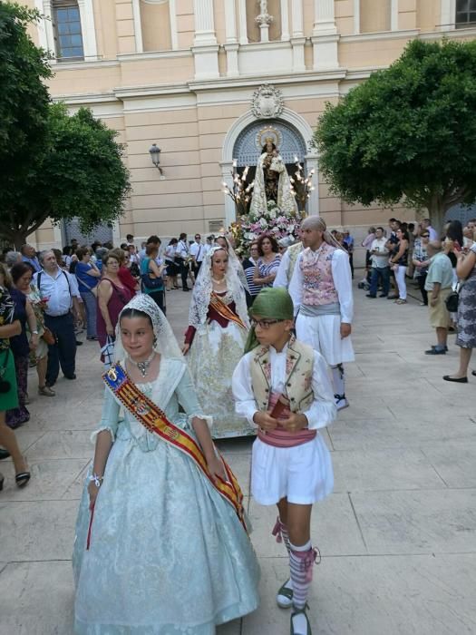 Procesión del Carmen en el barrio de la Trinidad