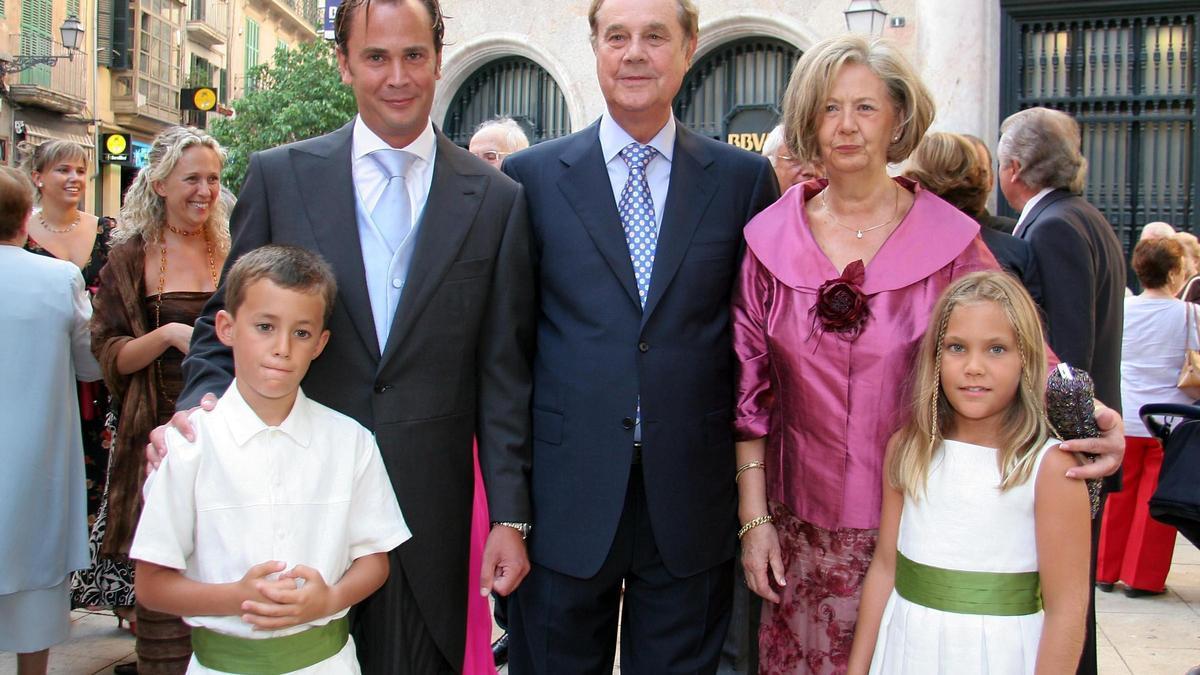 Gabriel Escarrer en la boda de su sobrino Antonio Garau Escarrer