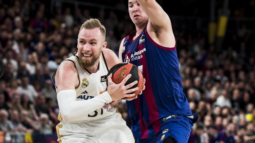 El Madrid sentencia al Barcelona a la primera y espera rival en la final de ACB
