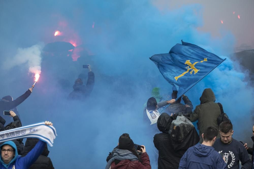 Llegada del Real Oviedo al Tartiere