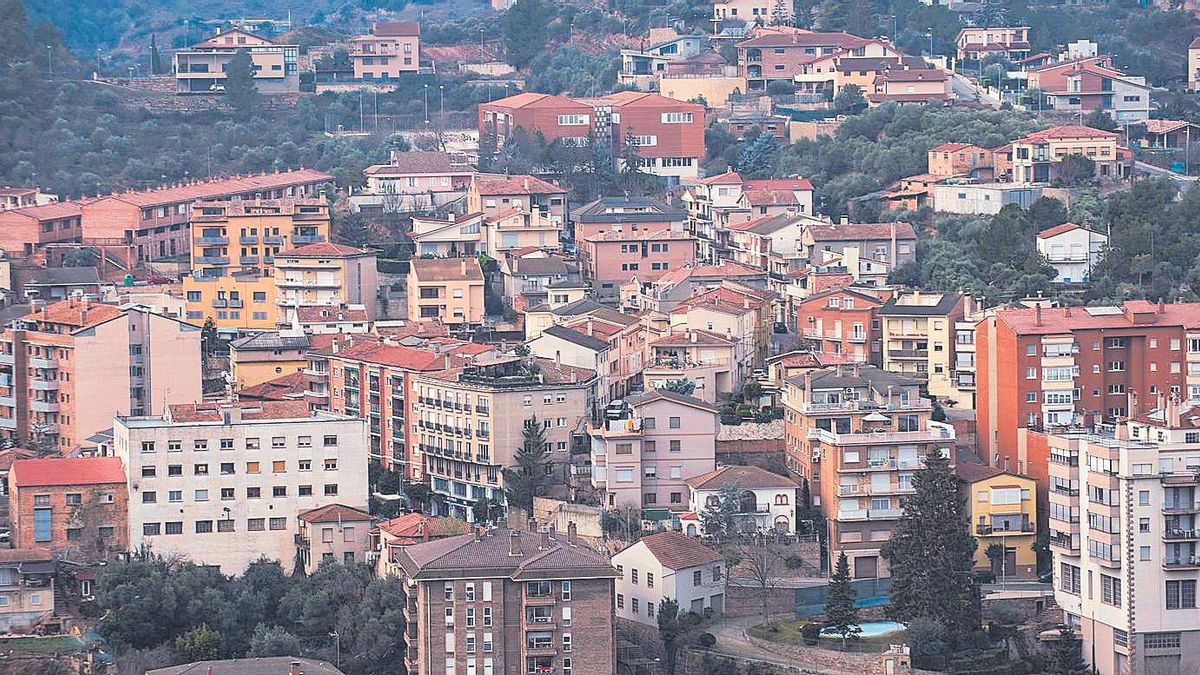 Vista general de Cardona, un dels municipis bagencs beneficiats pels ajuts de la Diputació