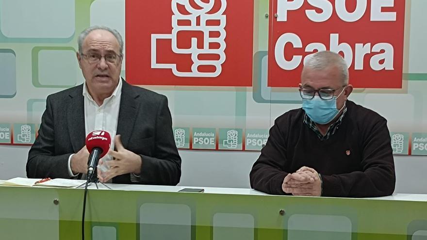 El PSOE pide más profesionales para el centro de salud de Cabra para acabar con la presión asistencial