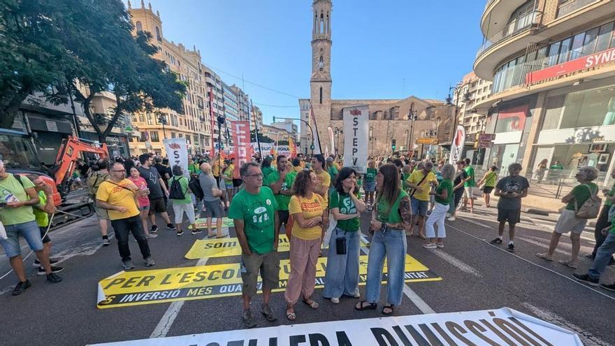 Los docentes vuelven a salir a la calle tras el  inicio de curso