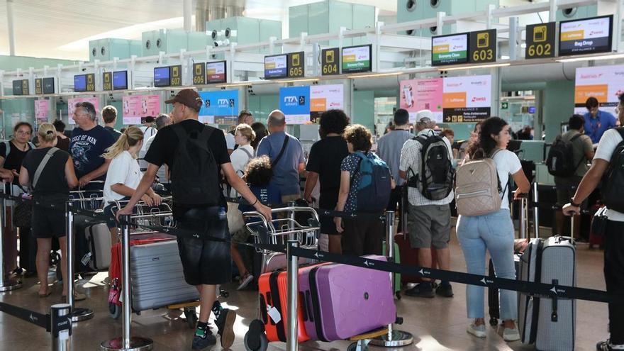 Més controls en aeroports i ports als viatgers d’Itàlia