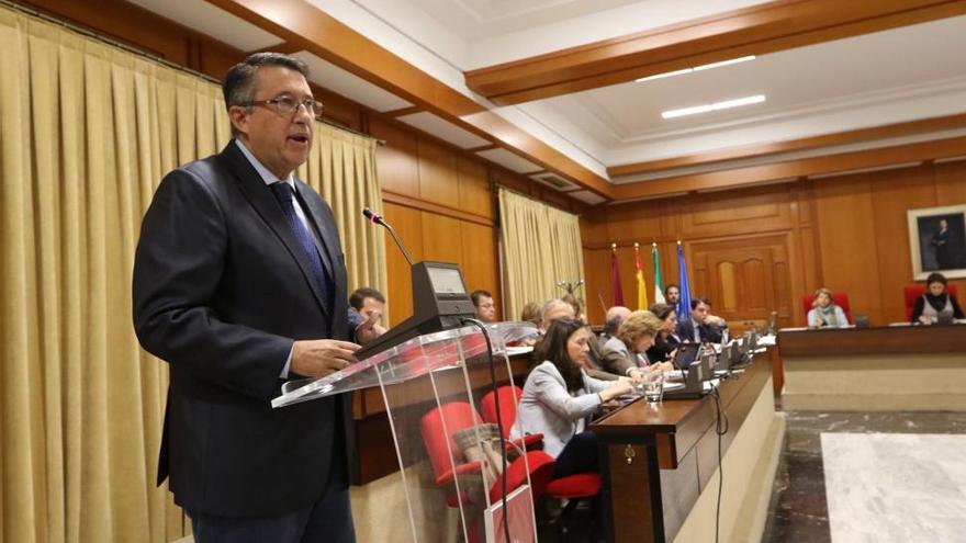 El Ayuntamiento se compromete a culminar la negociación con Defensa para lograr Caballerizas