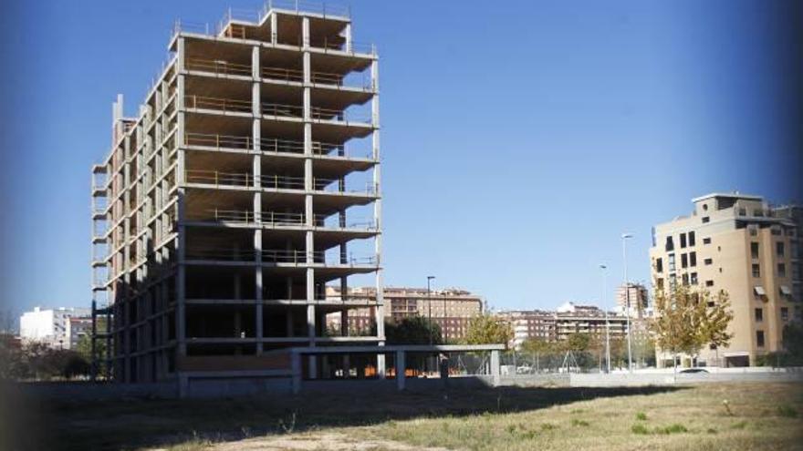 Solares sin construir en el entorno del barrio de Sensal.